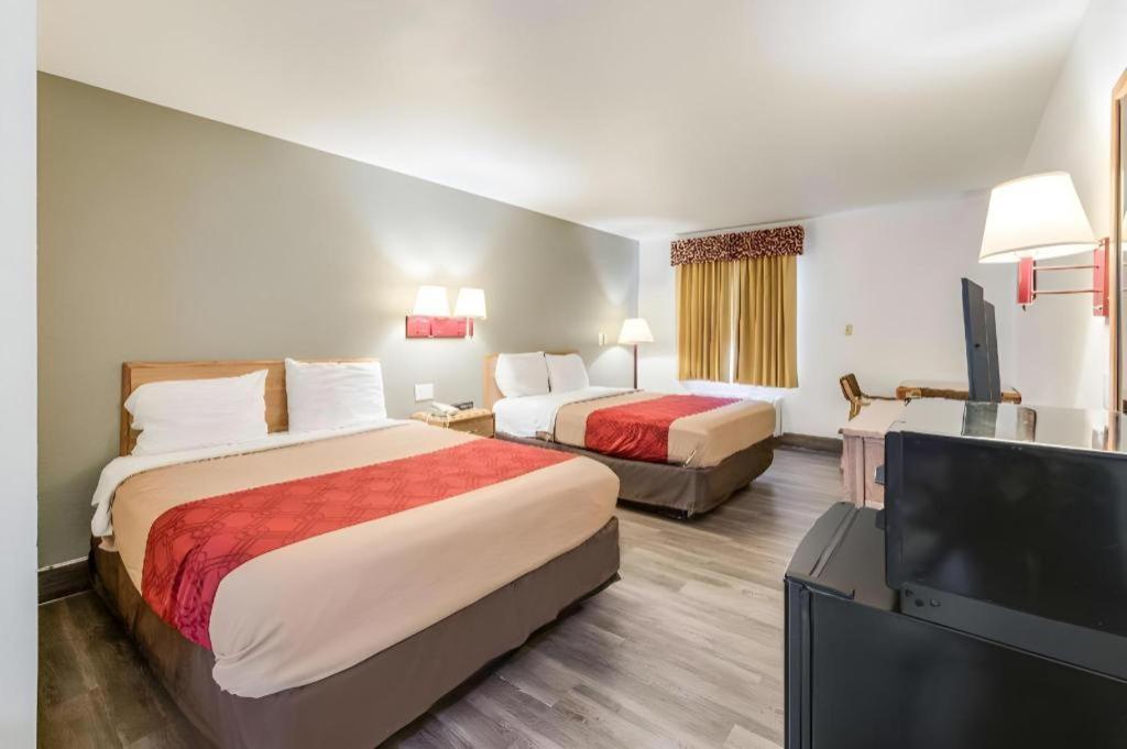 Econo Lodge Truman Inn Sedalia Bagian luar foto